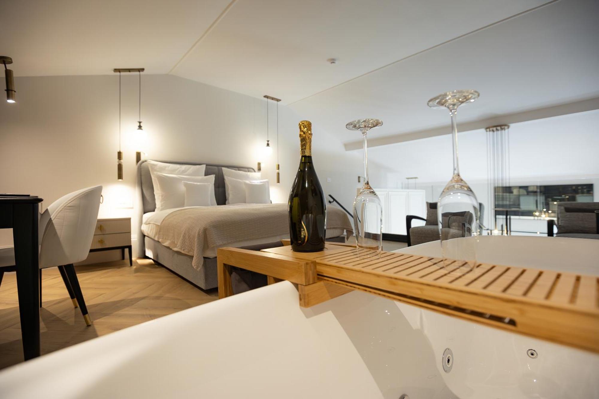 Zet Hotel Timişoara Exteriör bild