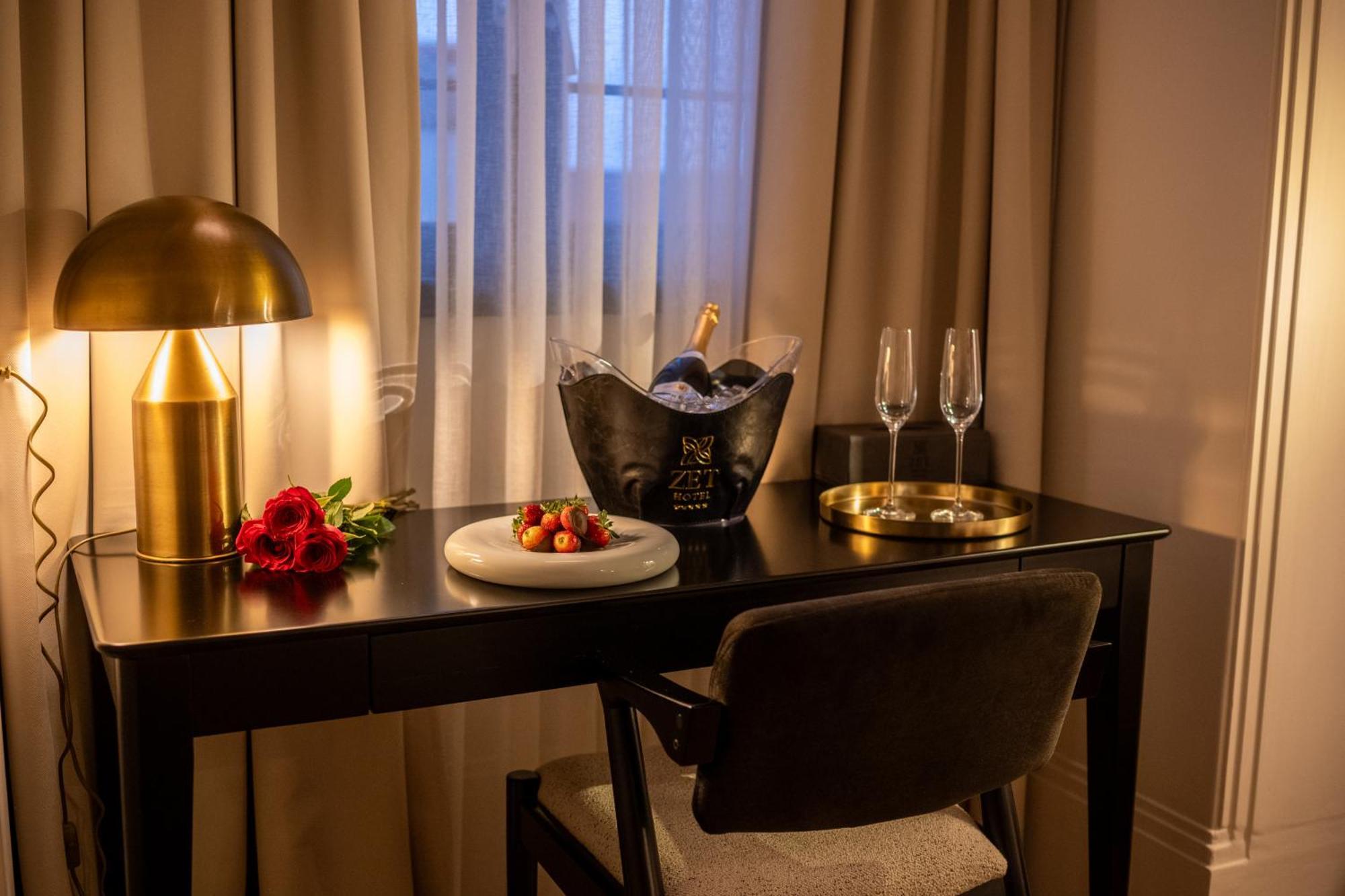 Zet Hotel Timişoara Exteriör bild